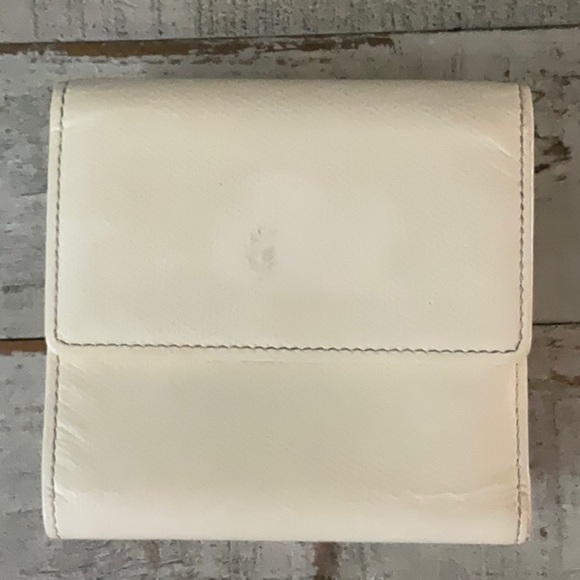 Chanel CC Logo Cream Caviar Leather TriFold Compact Wallet. Vintage - Picture 2 of 14